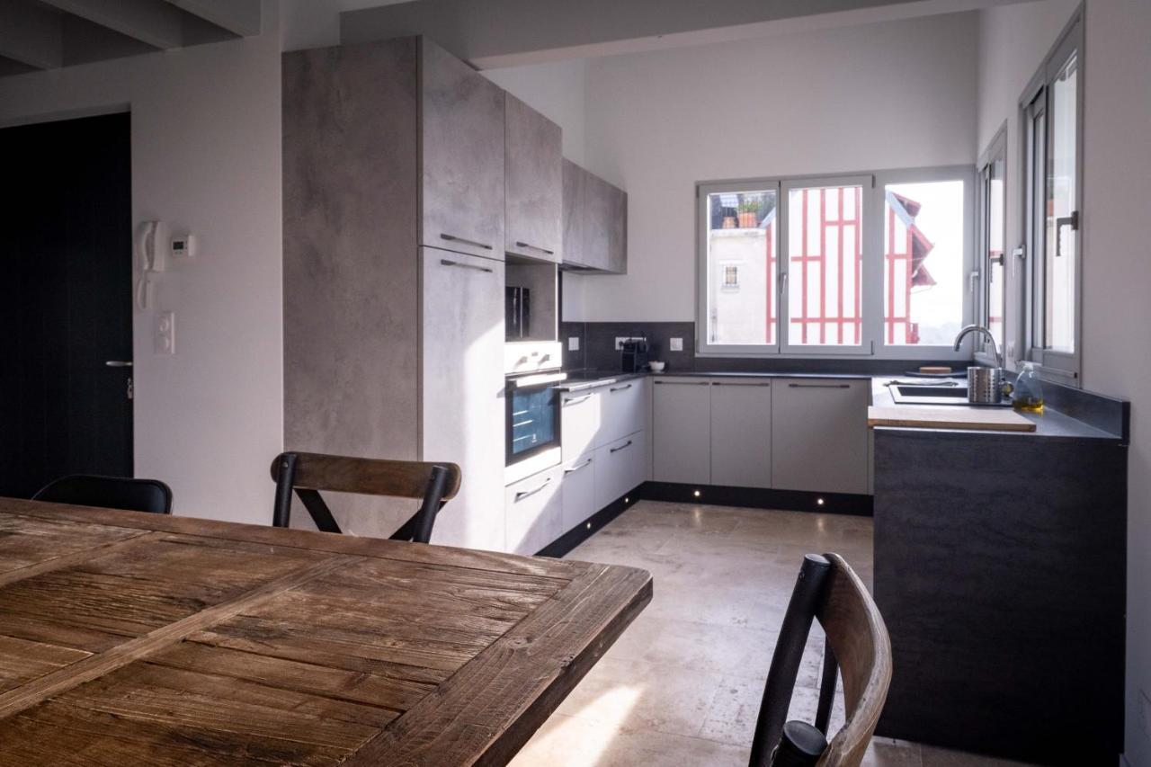 Duplex Vue Sur Tour Appartement Remparts 3 لا روشيل المظهر الخارجي الصورة